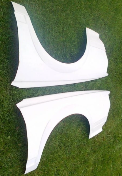 Paar GFK Kotflügel, originale Befestigungpunkte, Scirocco II (Typ 53B)